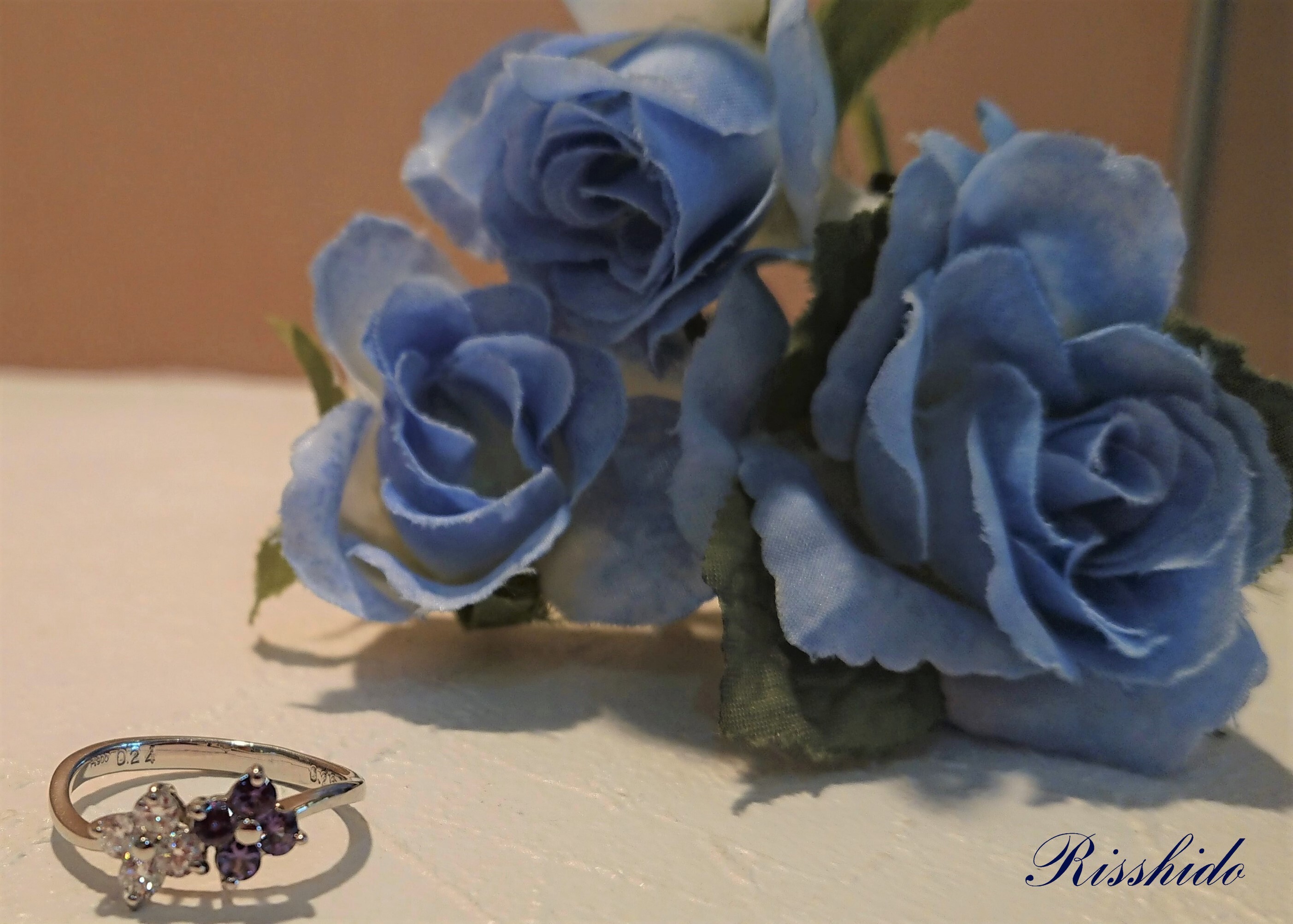 アレキサンドライト紫