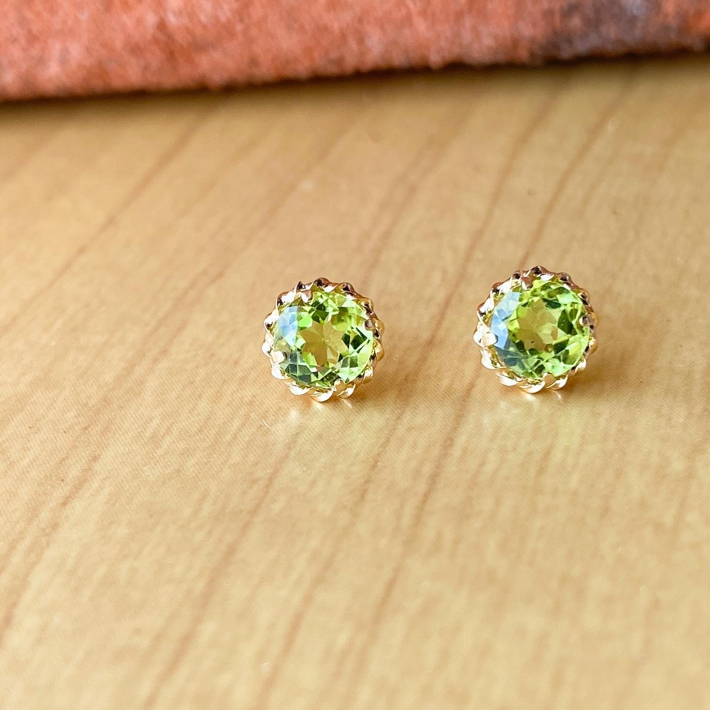 ピアス1